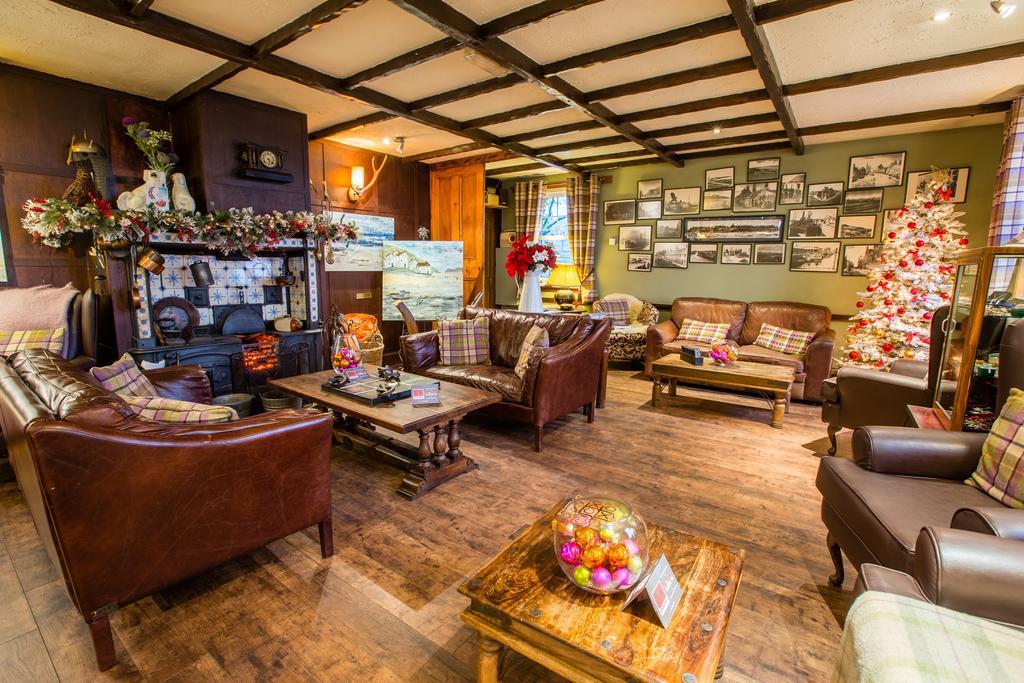 The Cock And Bull Bed and Breakfast Balmedie Eksteriør billede